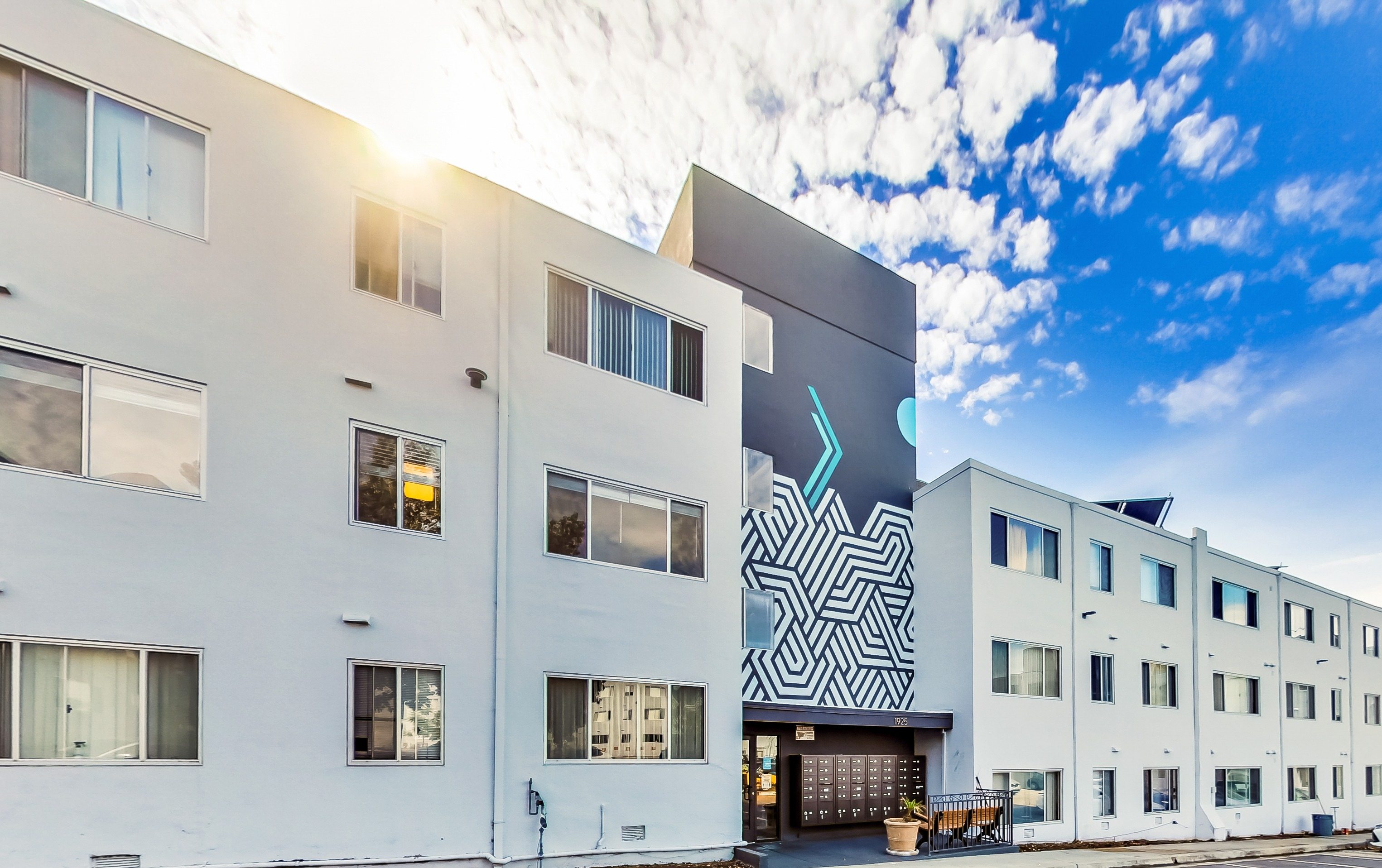 Apartments on E 20th Street · Oakland photo 2